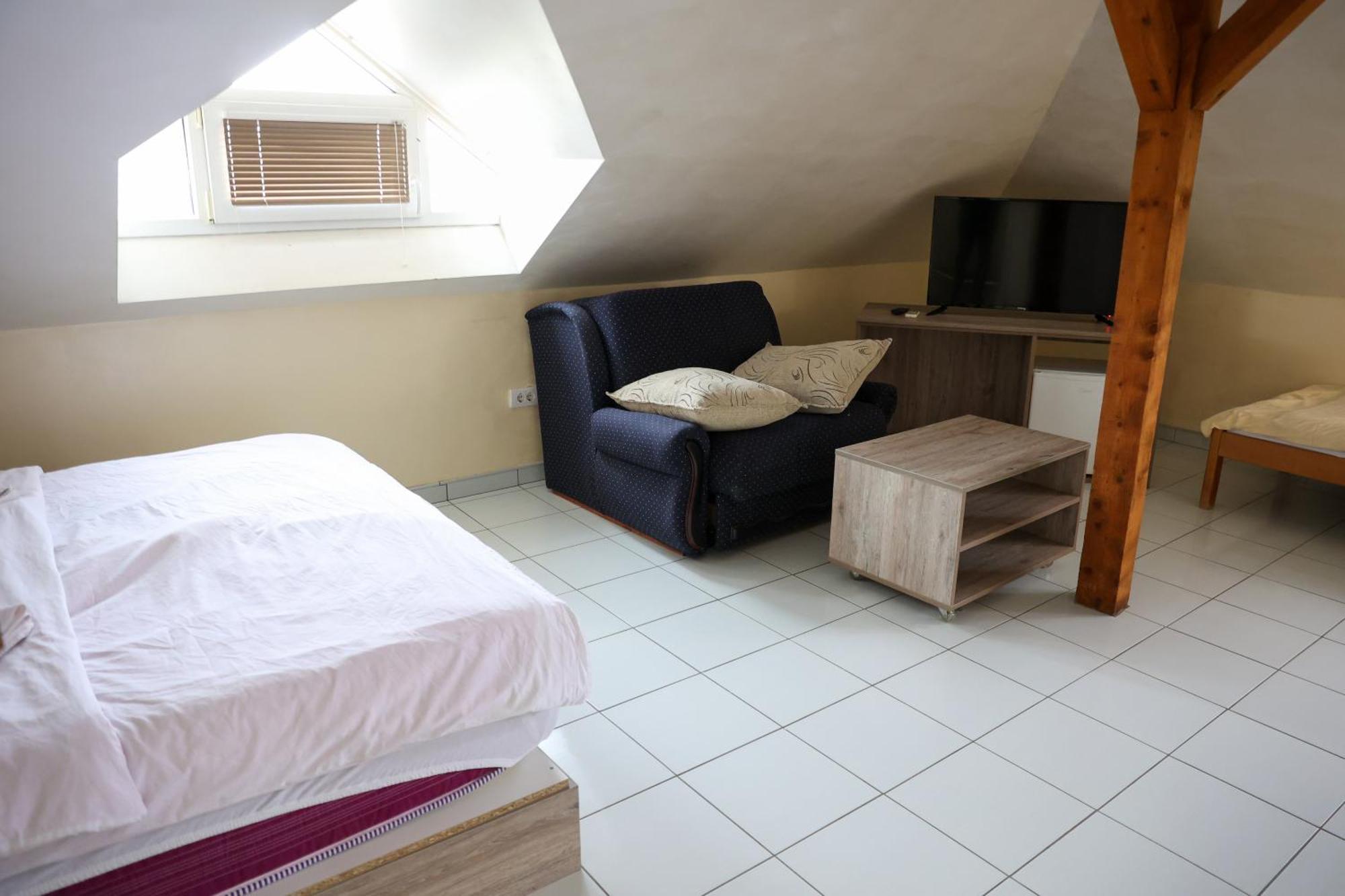 Hotel Marex Centar à Jabuka Extérieur photo
