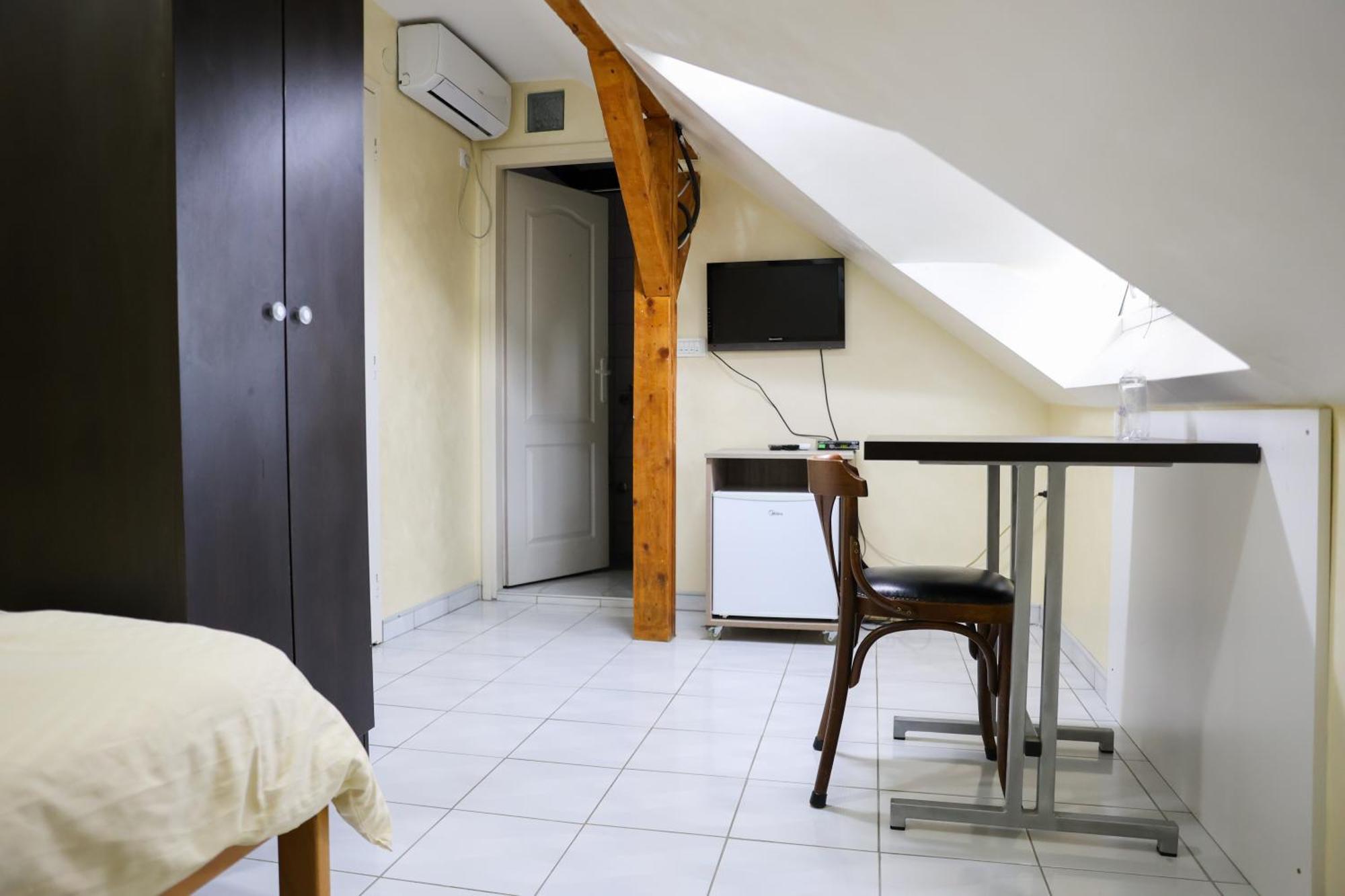 Hotel Marex Centar à Jabuka Extérieur photo