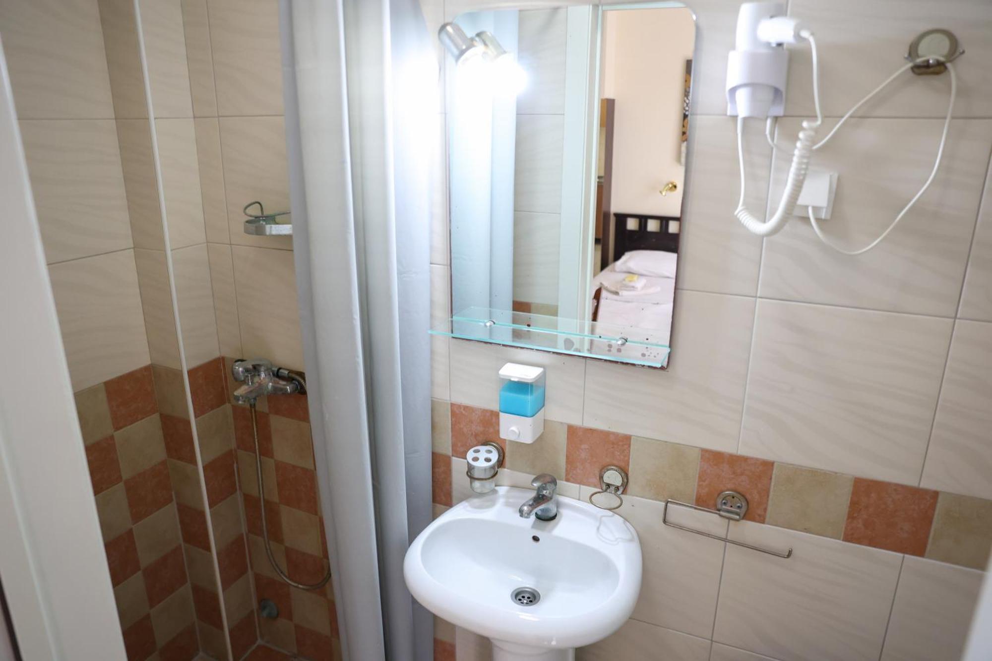 Hotel Marex Centar à Jabuka Extérieur photo